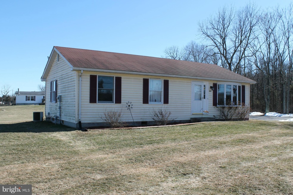 634 Box Factory Rd, Summit Point, WV 25446 - photo 1