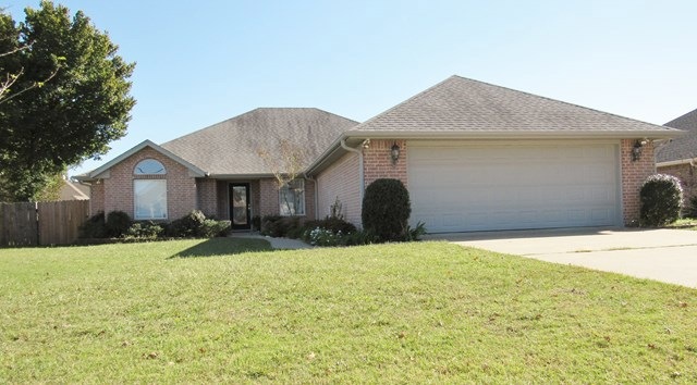 373 Ashwood Bend, Lufkin, TX 75904 - photo 1