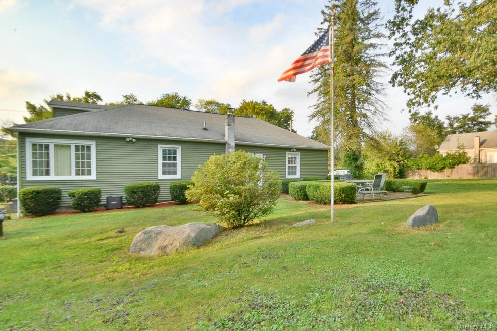 17 Briarcliff Rd, Carmel, NY 10512 - photo 1