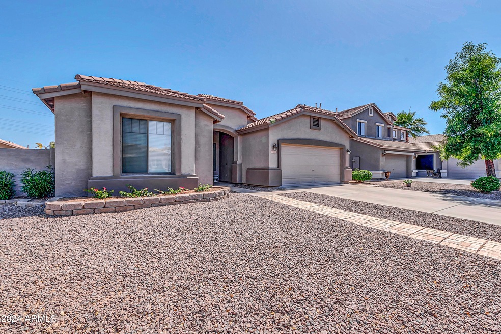 1603 E Ebony Pl-1
