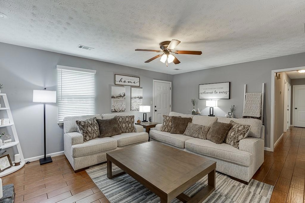 For Sale $299,900 • Co-Listing Agent