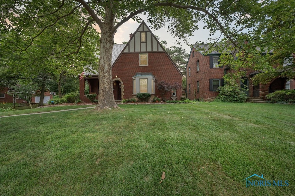 2254 Cheltenham Rd, Toledo, OH 43606 - photo 1