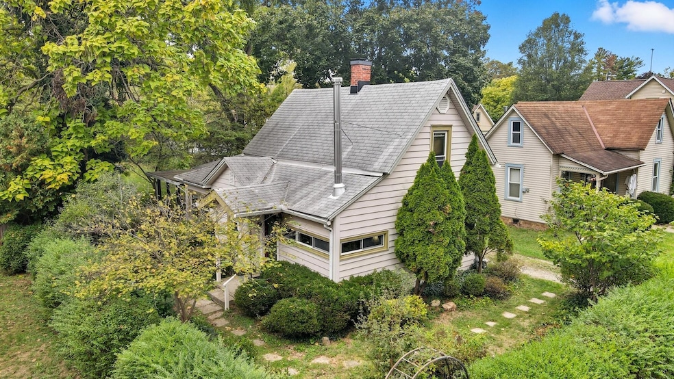 421 N Franklin St, Delaware, OH 43015 - photo 1