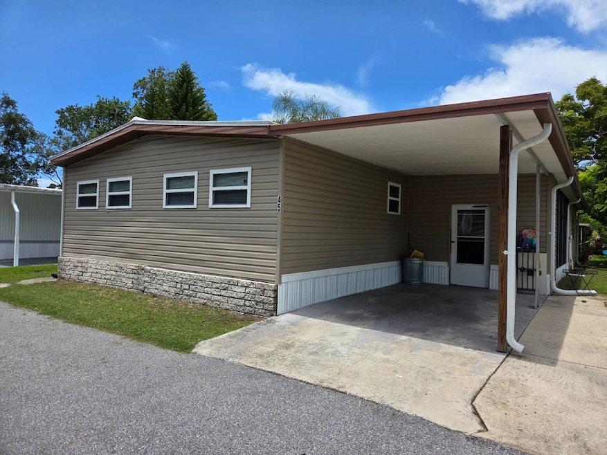 30700 Us Highway 19 N unit 45, Palm Harbor, FL 34684 - photo 1