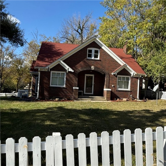 1010 Lincoln Park Dr, Decatur, IL 62522 - photo 1