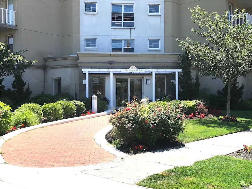 The Coral House unit 4M, Rockaway Beach, NY 11693 - photo 1