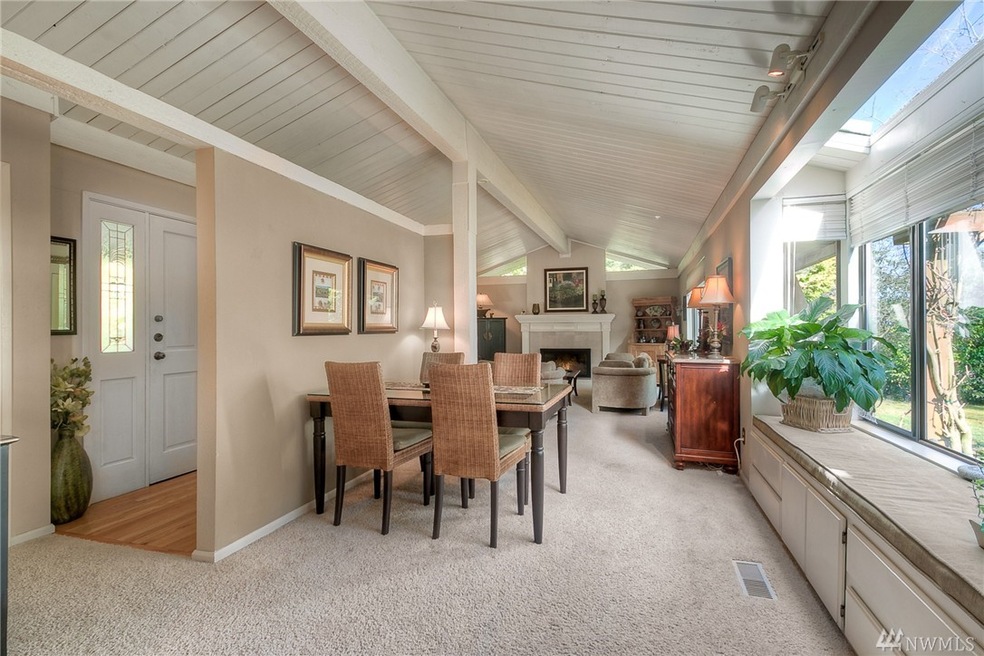 9229 Olympic View Dr, Edmonds, WA 98020 - photo 1