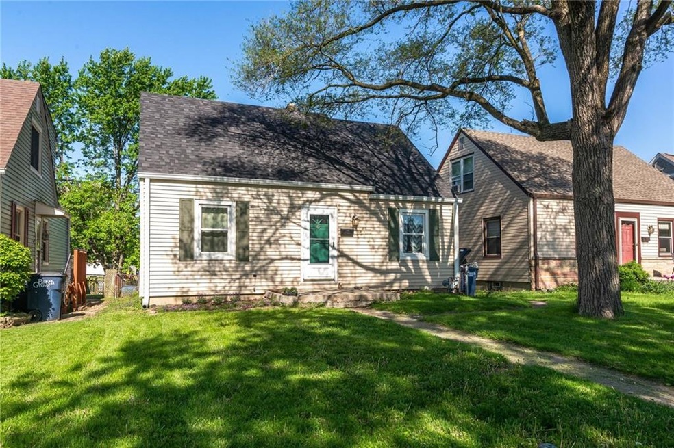 318 N 18th Ave, Beech Grove, IN 46107 - photo 1