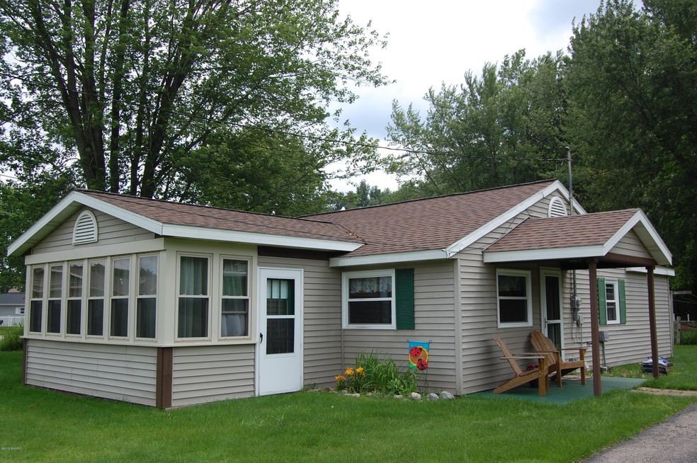 12537 Terry Ave, Wayland, MI 49348 - photo 1