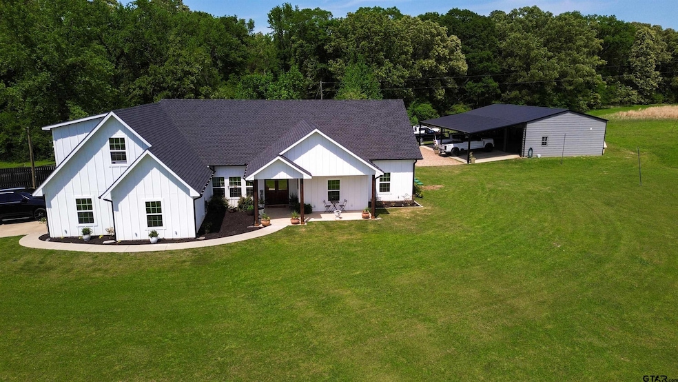 For Sale $689,000