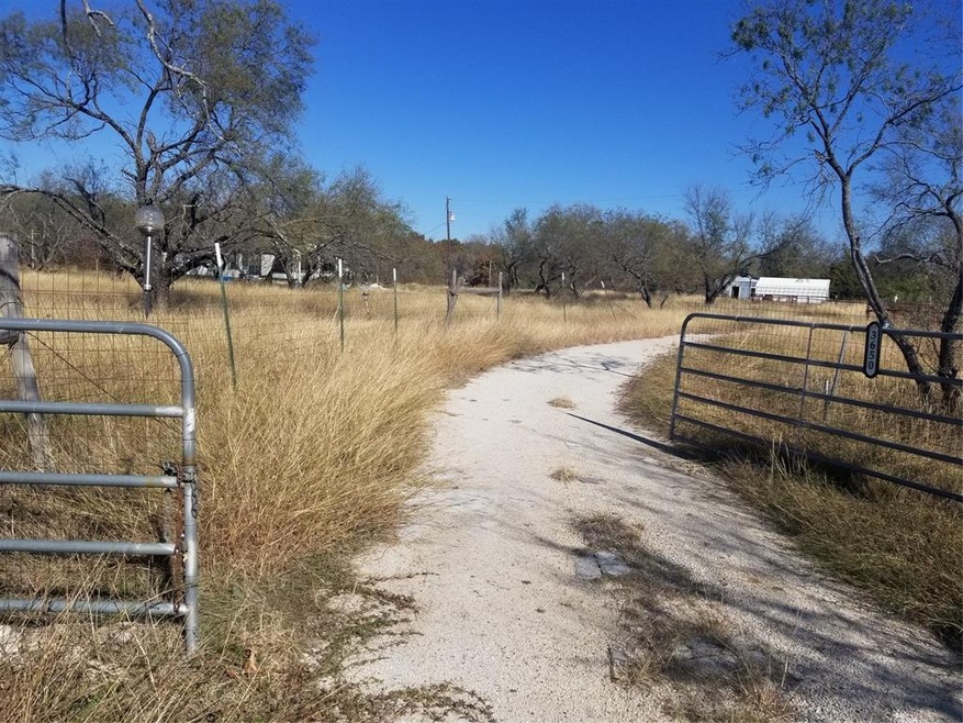 3650 Sarra Ln, Springtown, TX 76082 - photo 1