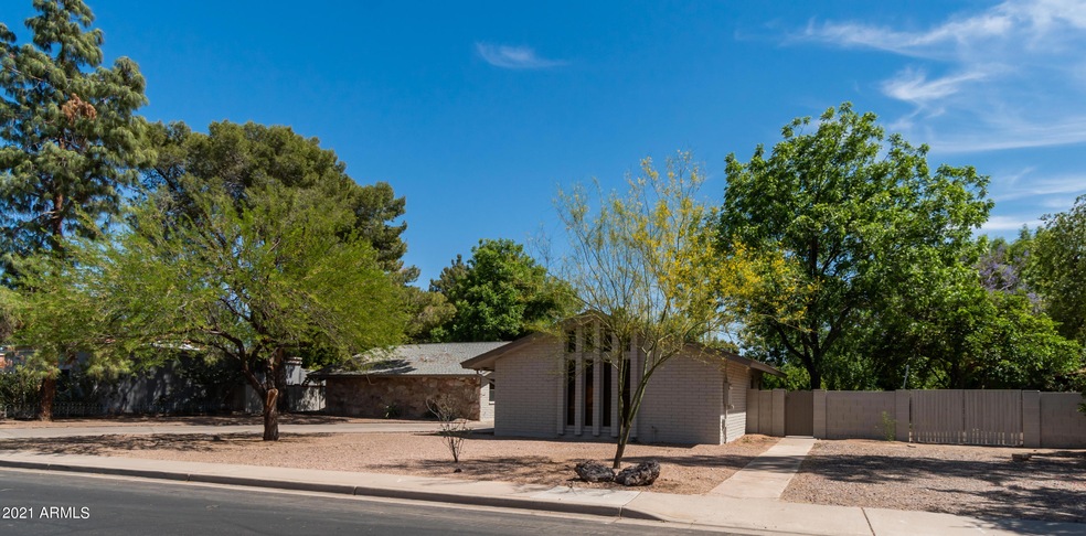 1525 East Hackamore St-1