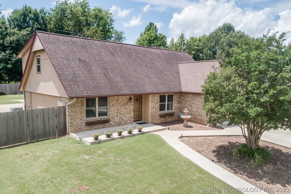 133 W Charlotte St, Broken Arrow, OK 74011 - photo 1