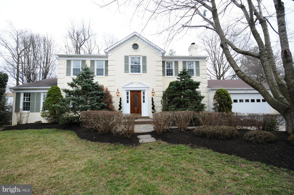 5003 Inglenook Dr, Fairfax, VA 22030 - photo 1