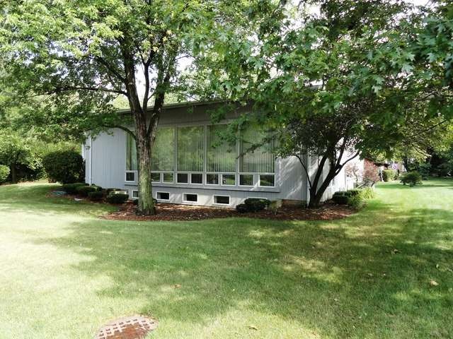 17941 Beth Ct, Homewood, IL 60430 - photo 1