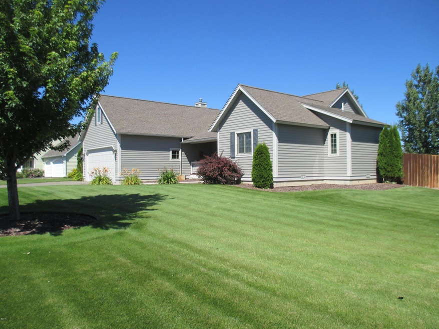 101 W Bowman Dr, Kalispell, MT 59901 - photo 1