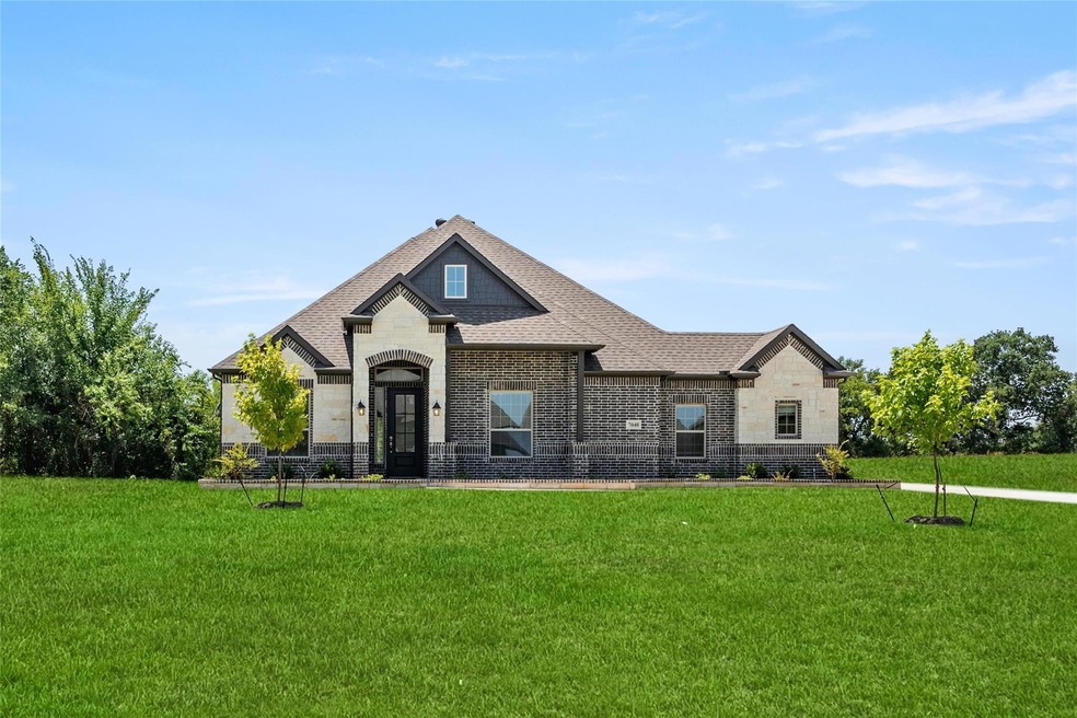 7040 Valley View Dr, Joshua, TX 76058 - photo 1