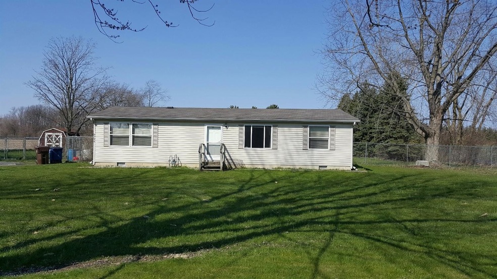 5754 N 200 E, La Porte, IN 46350 - photo 1