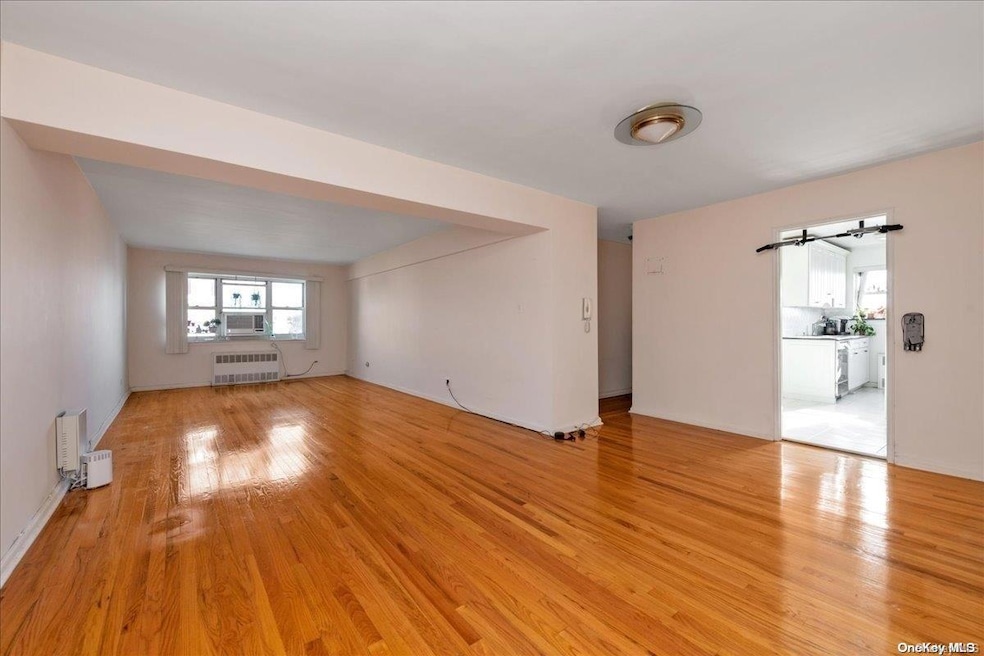 2949 137th St unit 5, Flushing, NY 11354 - photo 1