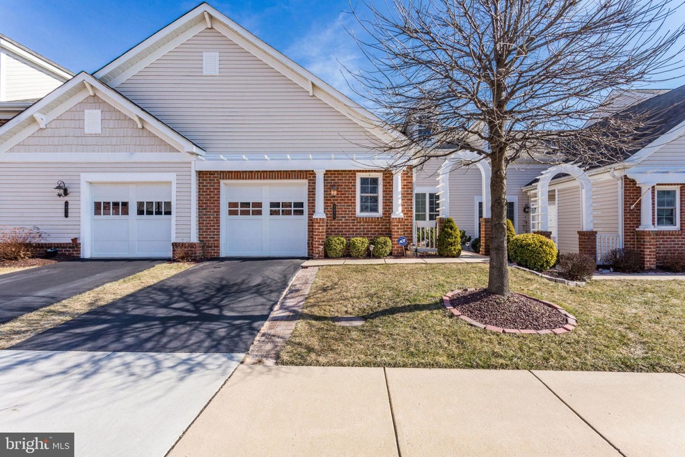 8975 Fascination Ct, Lorton, VA 22079 - photo 1