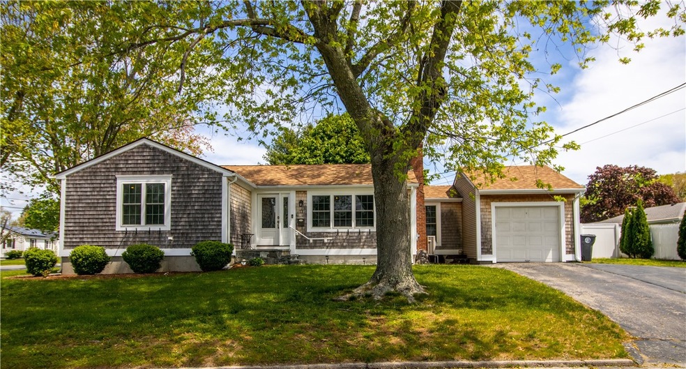 11 Cardi Cir, Cranston, RI 02920 - photo 1