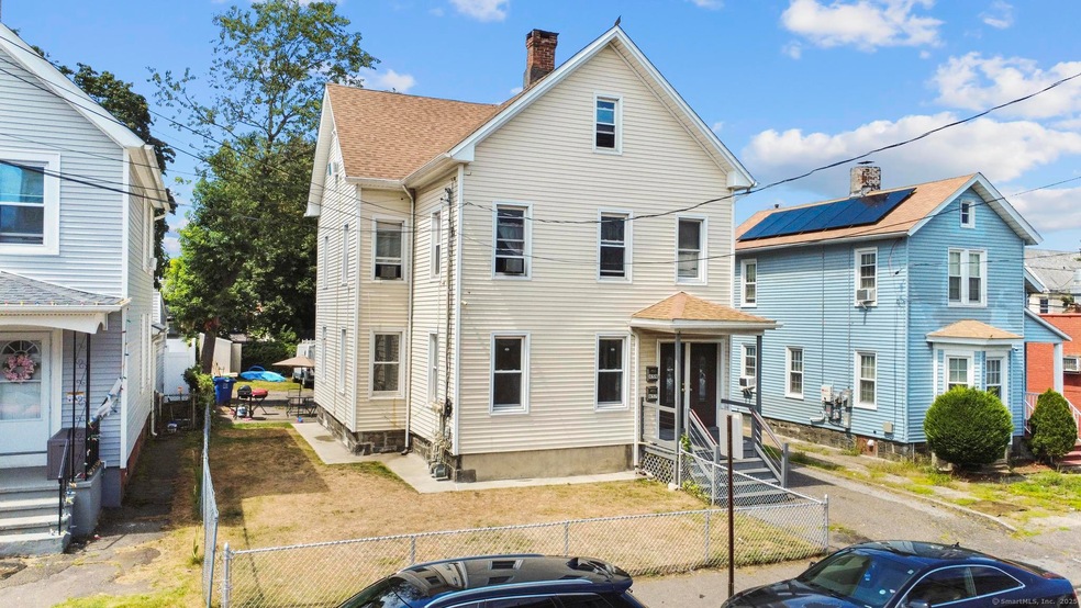 857 Noble Ave unit 1, Bridgeport, CT 06608 - photo 1