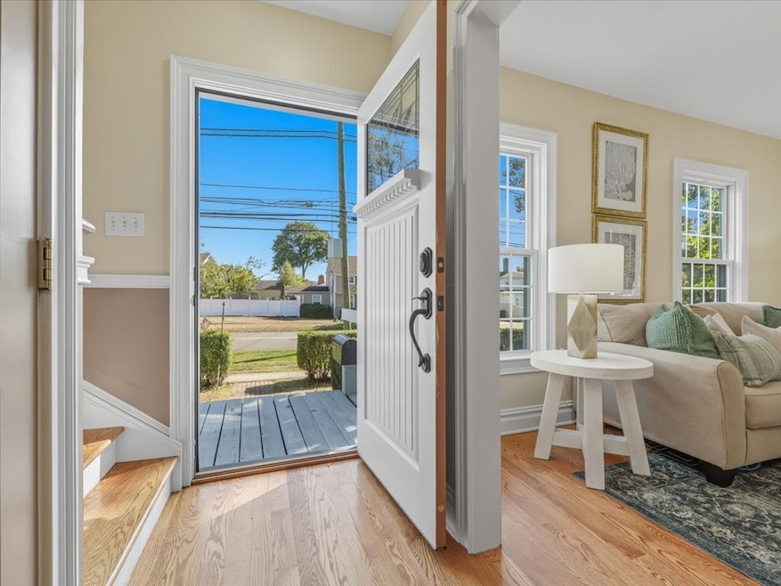 217 Huntington Rd, Stratford, CT 06614 - photo 1