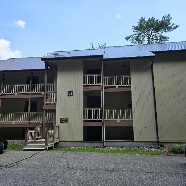57 W Branch Rd unit 14, Lincoln, NH 03251 - photo 1