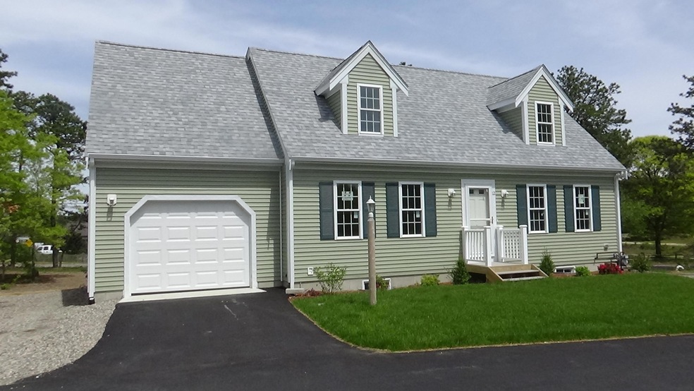 549 Center St unit 12, Dennis Port, MA 02639 - photo 1