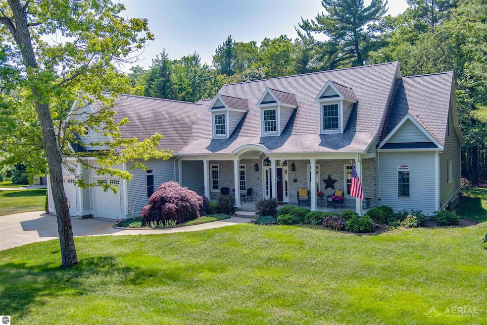 7129 Cedar Lake Rd, Oscoda, MI 48750 - photo 1