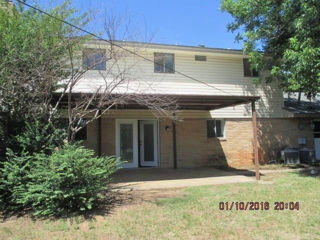 11708 Victoria Place, Oklahoma City, OK 73120 - photo 1