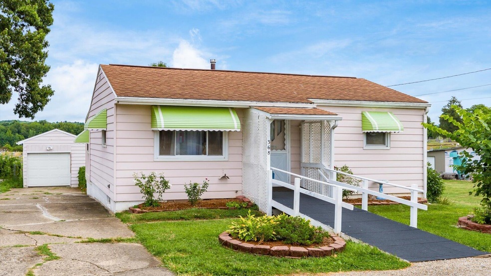 06-z 368 Cedarcrest Ave053