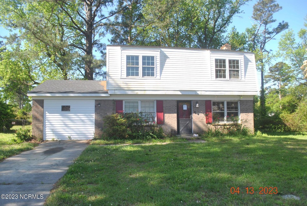 509 W Springhill Terrace, Jacksonville, NC 28546 - photo 1