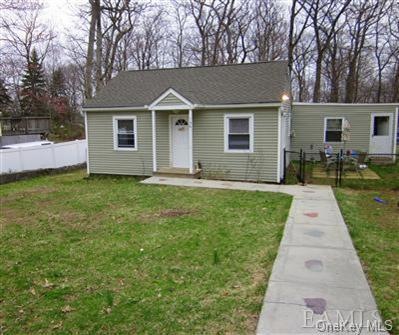 56 Ridgecrest Rd, Lake Peekskill, NY 10537 - photo 1