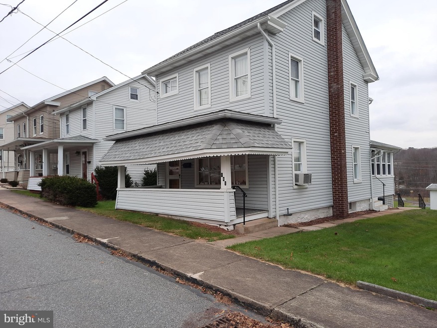 141 Lauderburn Ave, Weatherly, PA 18255 - photo 1