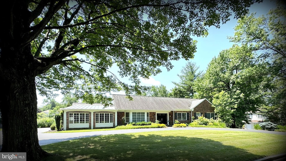 Sold $1,650,000 • Co-Listing Agent