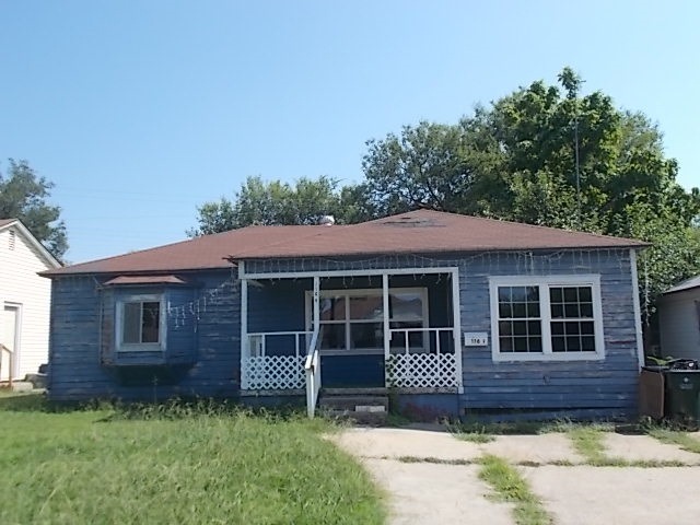 116 W Hackberry Ave, Duncan, OK 73533 - photo 1