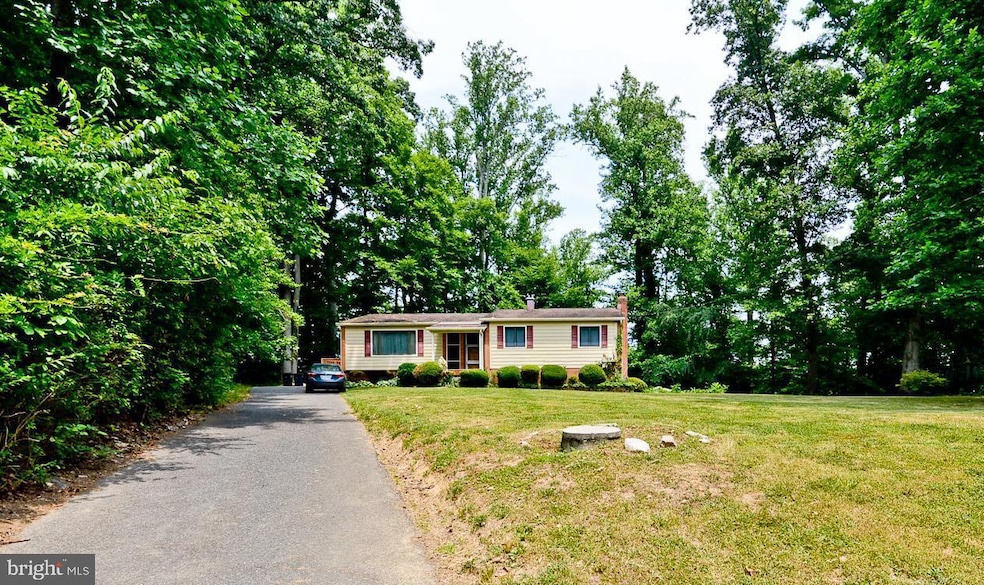 16400 Cambridge Ct, Bowie, MD 20715 - photo 1