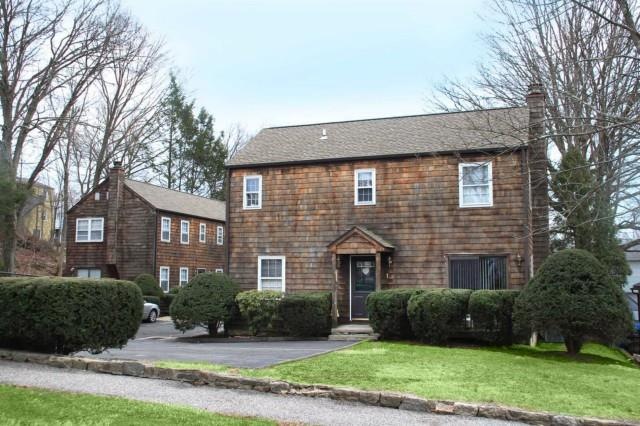 35 Mead St unit 1, Stamford, CT 06907 - photo 1