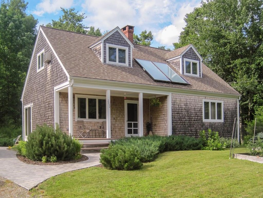 Shingled Cape in quiet country setting