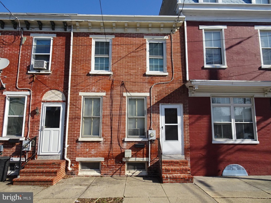 903 Clayton St, New Castle, DE 19720 - photo 1