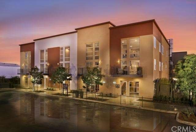 1540 W Artesia Square unit D, Gardena, CA 90248 - photo 1