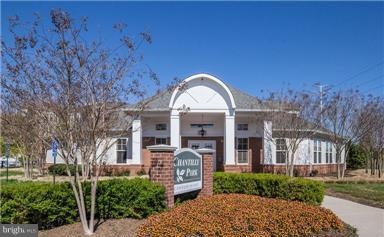 3830 Lightfoot St unit 133, Chantilly, VA 20151 - photo 1