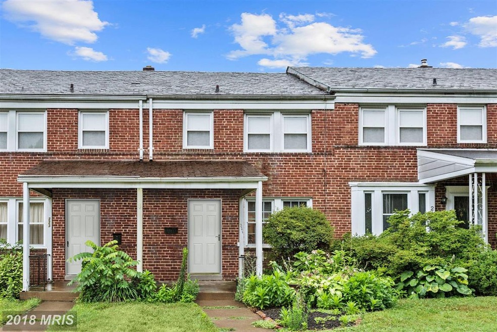 221 Ridge Ave, Towson, MD 21286 - photo 1