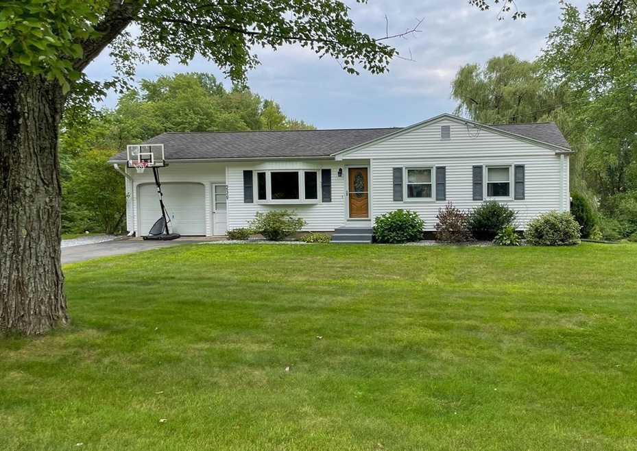 239 Morgan St, South Hadley, MA 01075 - photo 1