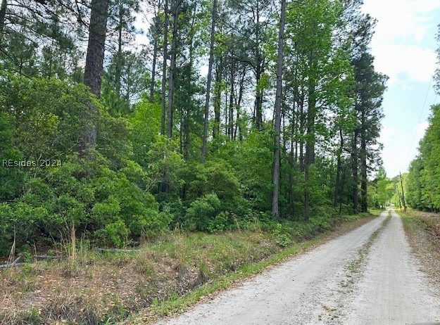 Neighborhood and dirt road access