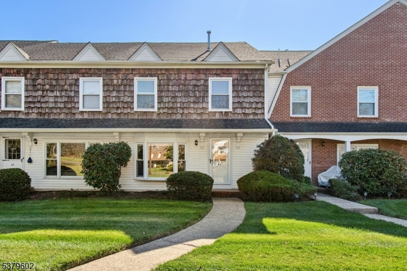 44 Maddaket Ct, Scotch Plains Twp., NJ 07076 - photo 1