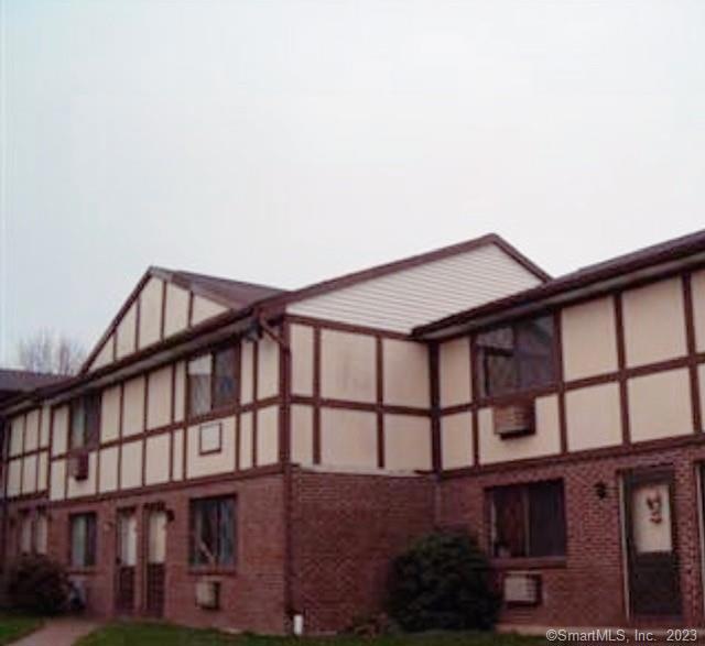 150 Mark Ln unit S8, Waterbury, CT 06704 - photo 1