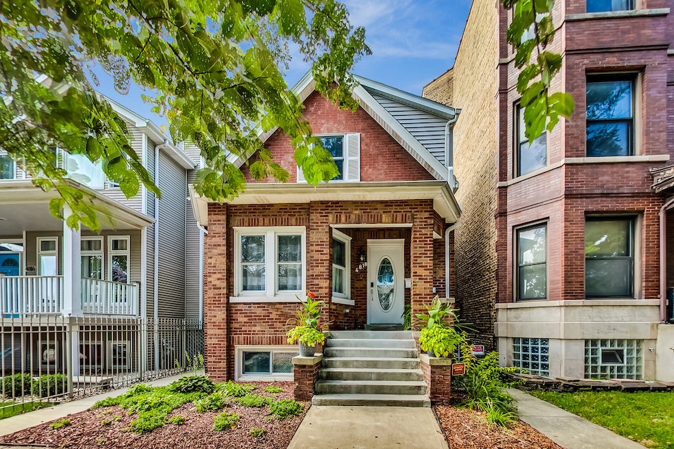 4818 N Seeley Ave, Chicago, IL 60625 - photo 1