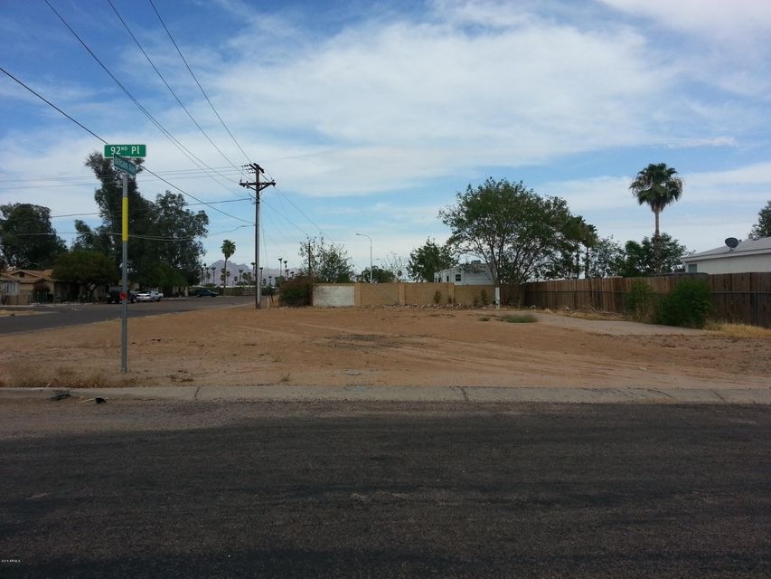 92nd corner lot
